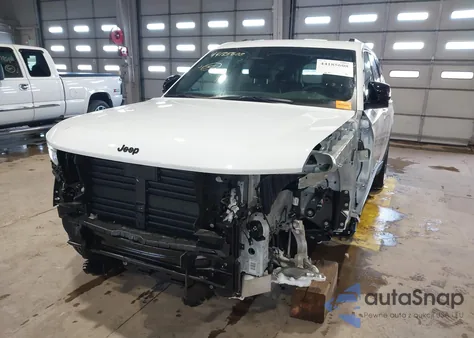 2025 Jeep Grand Cherokee L Altitude X 4X4 from USA, damaged, VIN 1C4RJKAG5S8706896